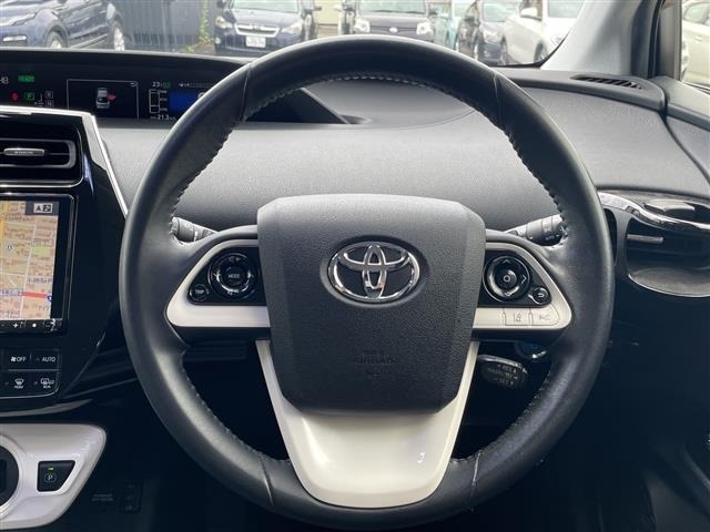 Toyota PRIUS 2016 8339855-8
