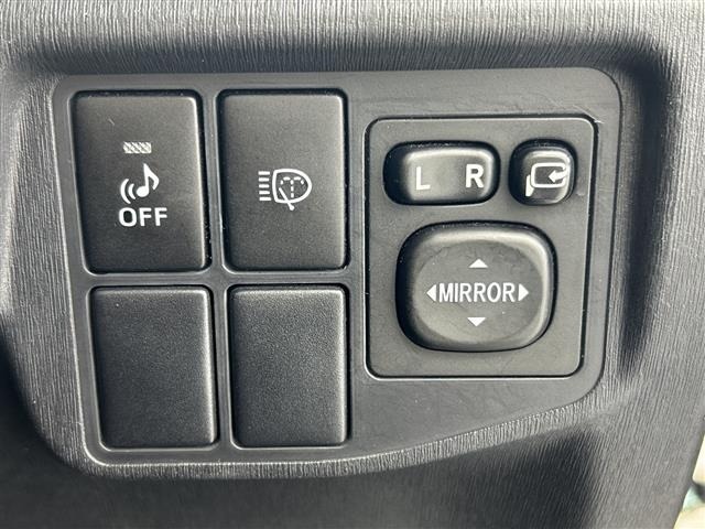 Toyota PRIUS 2012 8339863-10