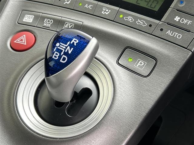 Toyota PRIUS 2012 8339863-2
