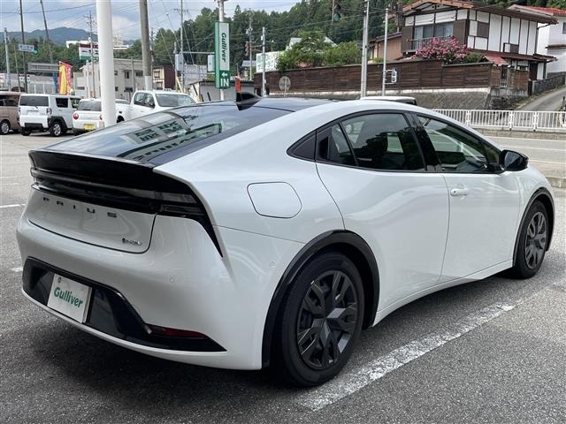 Toyota PRIUS 2023 8339898-19