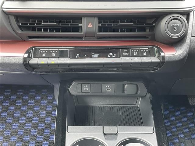Toyota PRIUS 2023 8339898-20