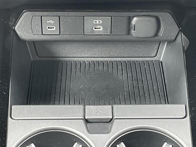 Toyota PRIUS 2023 8339898-22