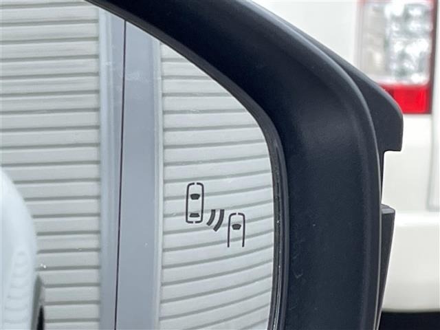 Toyota PRIUS 2023 8339898-3
