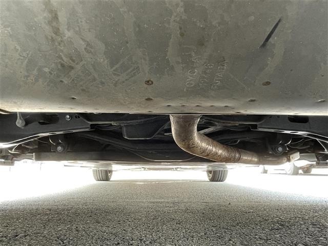 Toyota PRIUS 2023 8339898-7