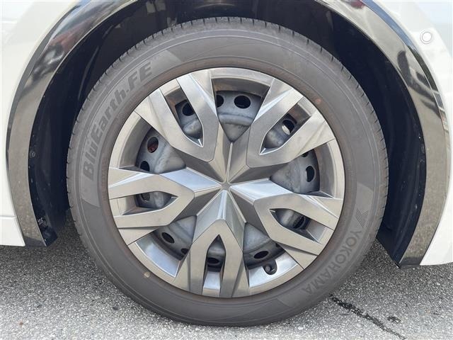 Toyota PRIUS 2023 8339898-8