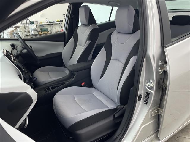 Toyota PRIUS 2019 8339978-8
