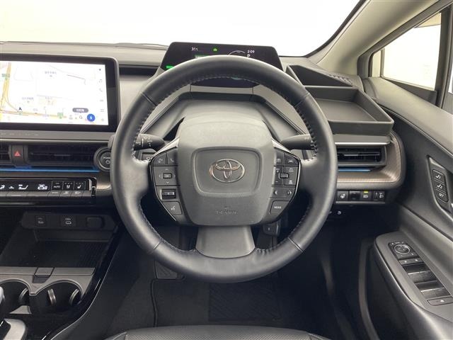 Toyota PRIUS 2023 8339982-1
