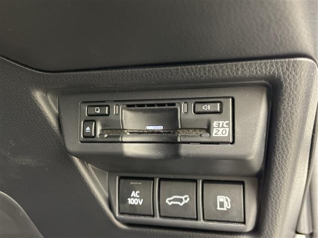 Toyota PRIUS 2023 8339982-2