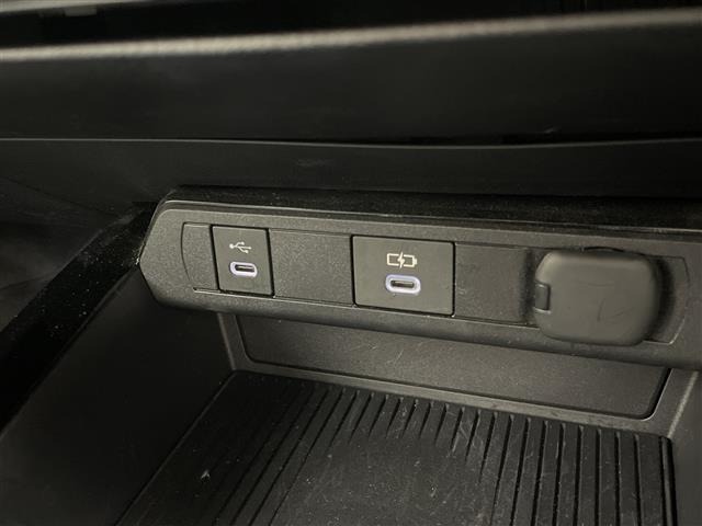 Toyota PRIUS 2023 8339982-21
