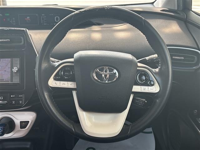 Toyota PRIUS 2016 8339983-18