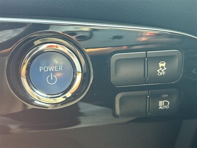 Toyota PRIUS 2016 8339983-7