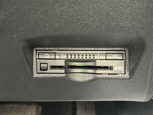 Toyota PRIUS 2016 8339983-9