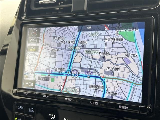 Toyota PRIUS 2018 8340011-15