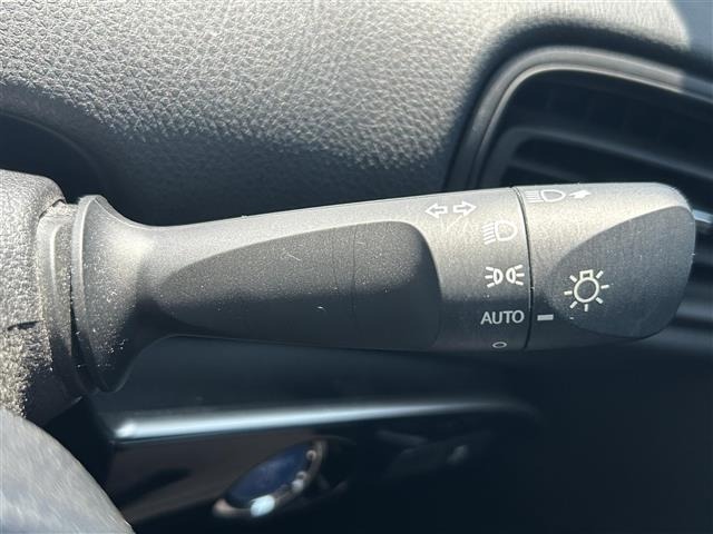 Toyota PRIUS 2019 8340012-12
