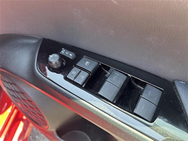 Toyota PRIUS 2019 8340012-26