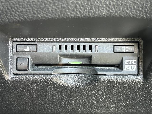 Toyota PRIUS 2019 8340012-27