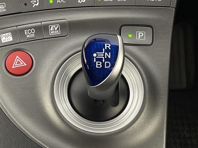 Toyota PRIUS 2012 8340034-11