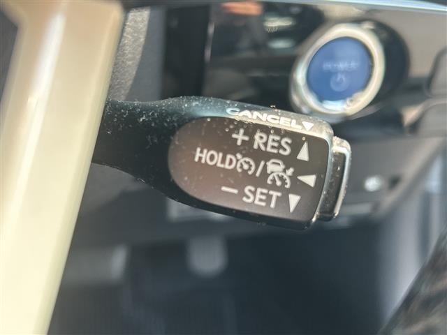 Toyota PRIUS 2018 8340035-2
