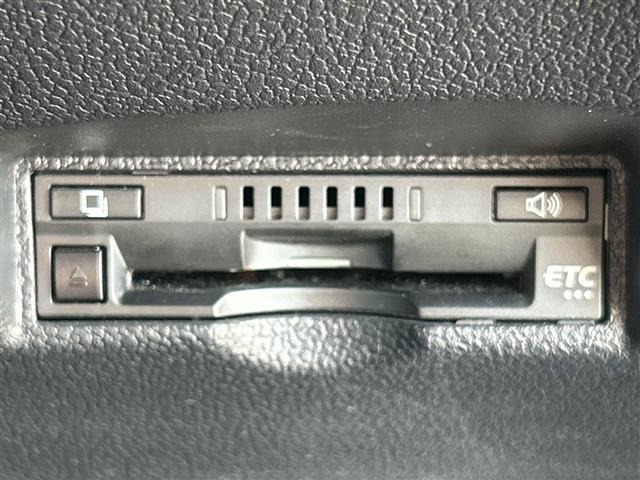 Toyota PRIUS 2018 8340035-5