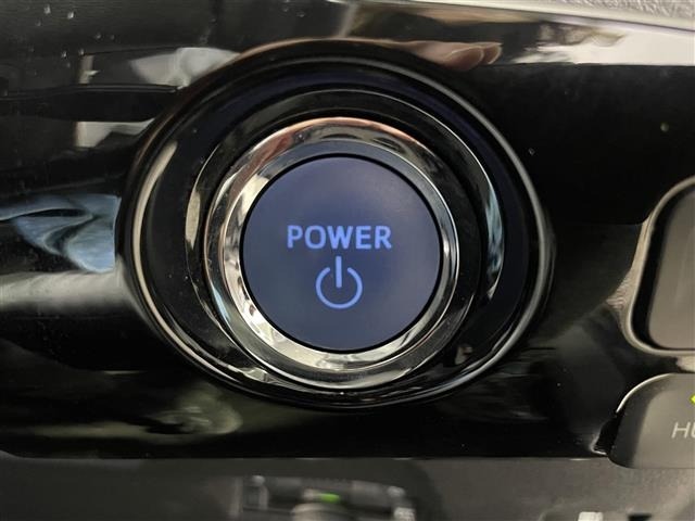 Toyota PRIUS 2017 8340050-1
