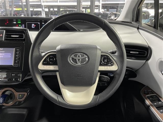 Toyota PRIUS 2017 8340050-11