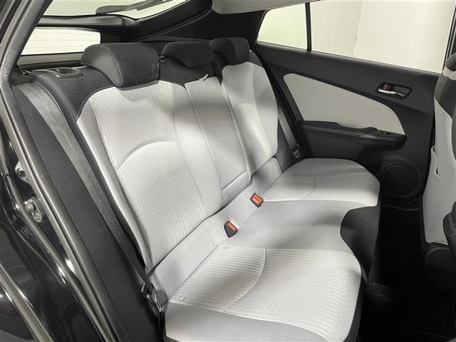 Toyota PRIUS 2017 8340050-22