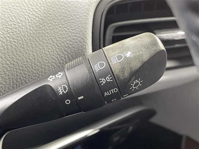 Toyota PRIUS 2017 8340050-6