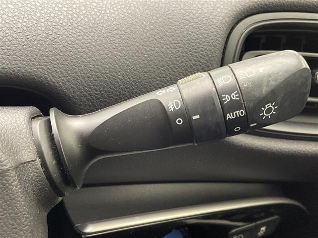 Toyota PRIUS 2018 8340057-11