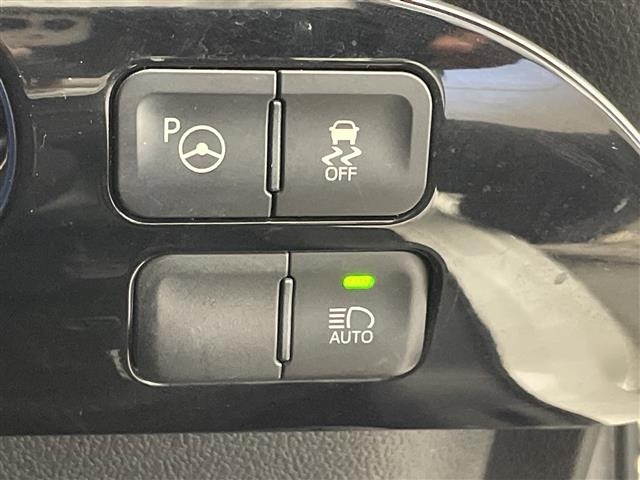 Toyota PRIUS 2018 8340057-19