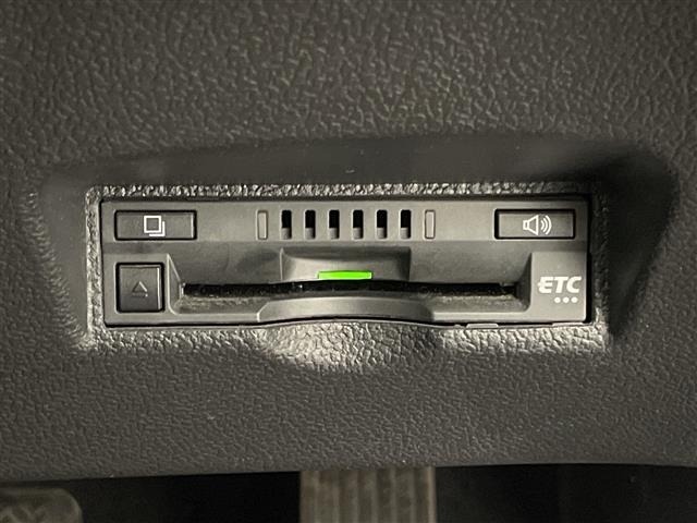 Toyota PRIUS 2018 8340057-3