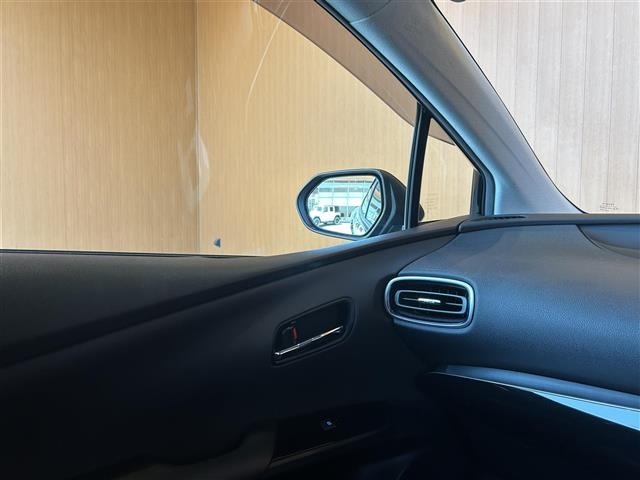 Toyota PRIUS 2016 8340061-11