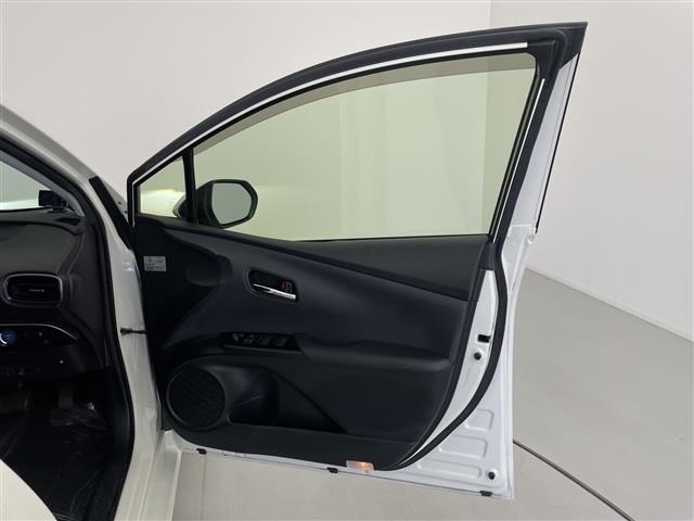 Toyota PRIUS 2019 8340070-6