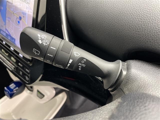 Toyota PRIUS 2018 8340072-8