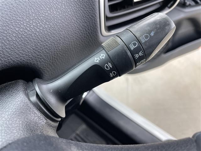 Toyota PRIUS 2018 8340072-9