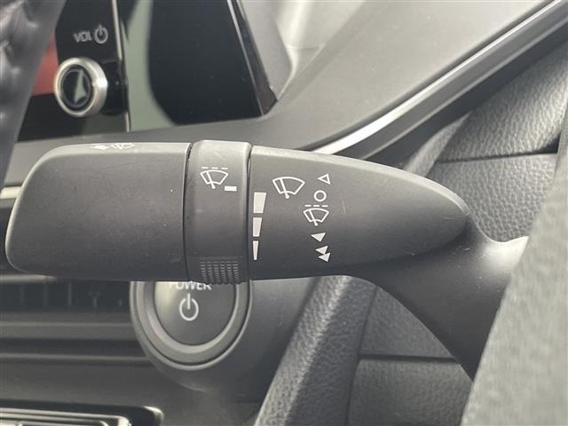 Toyota PRIUS 2025 8340078-3