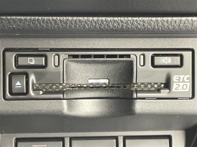 Toyota PRIUS 2025 8340079-12