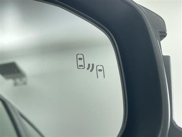 Toyota PRIUS 2025 8340079-16