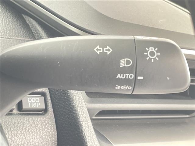 Toyota PRIUS 2025 8340079-3