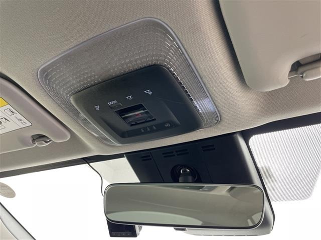 Toyota PRIUS 2025 8340081-6