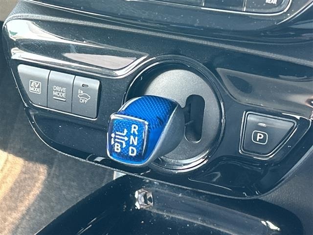 Toyota PRIUS 2018 8340088-3