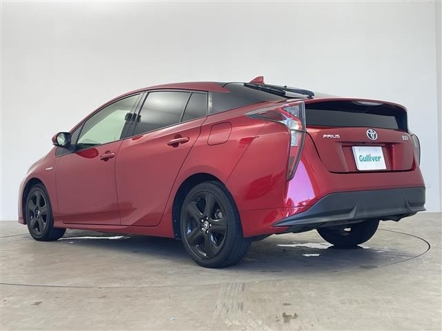 Toyota PRIUS 2018 8340095-13