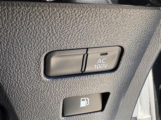 Toyota PRIUS 2021 8340101-3
