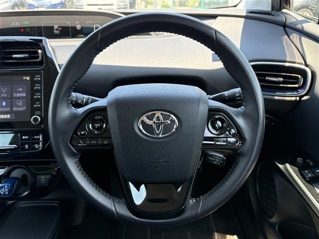 Toyota PRIUS 2021 8340101-6
