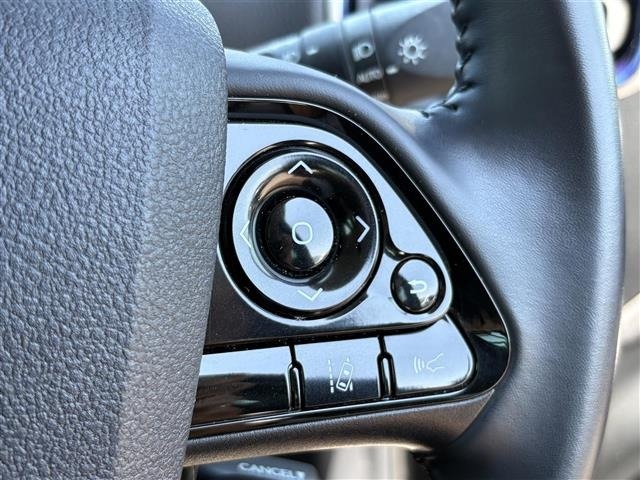 Toyota PRIUS 2021 8340101-7