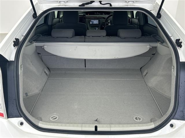 Toyota PRIUS 2010 8340106-21