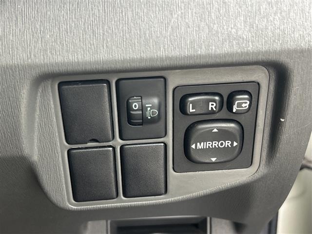 Toyota PRIUS 2010 8340106-9