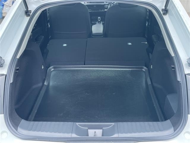 Toyota PRIUS 2024 8340126-10