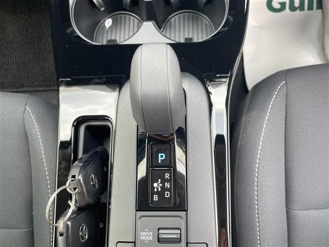 Toyota PRIUS 2024 8340126-3