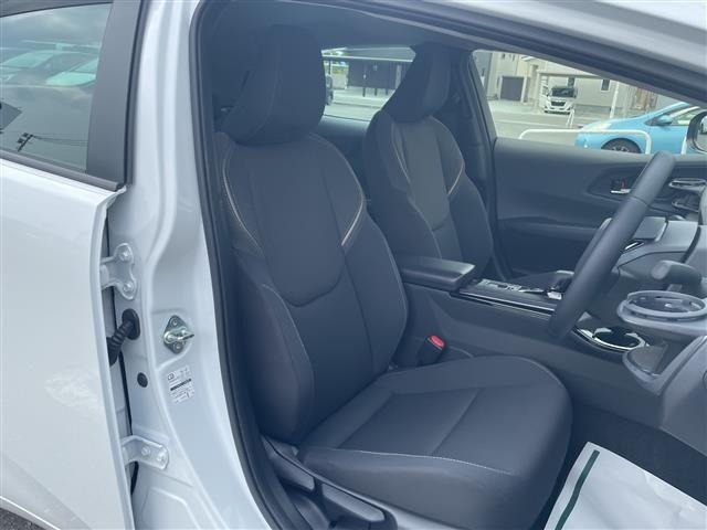Toyota PRIUS 2024 8340126-8