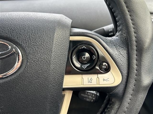 Toyota PRIUS 2016 8340133-1